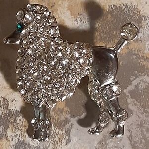 Vintage STANDARD POODLE BROOCH Silvertone w/Rhinestones 1.5" t x 1.3" w